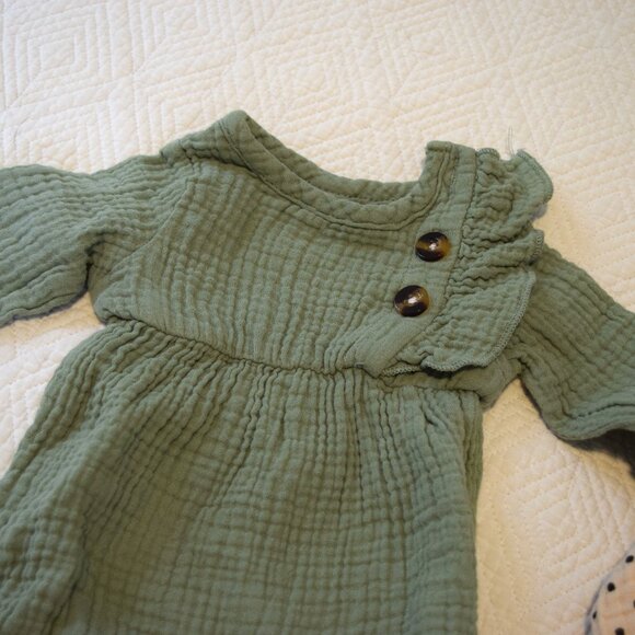 Shein Snap Bottom Rompers - Picture 3 of 5